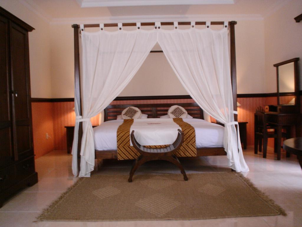 Swaloh Resort & Spa Kalangbret Екстериор снимка