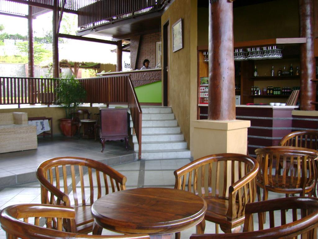 Swaloh Resort & Spa Kalangbret Екстериор снимка
